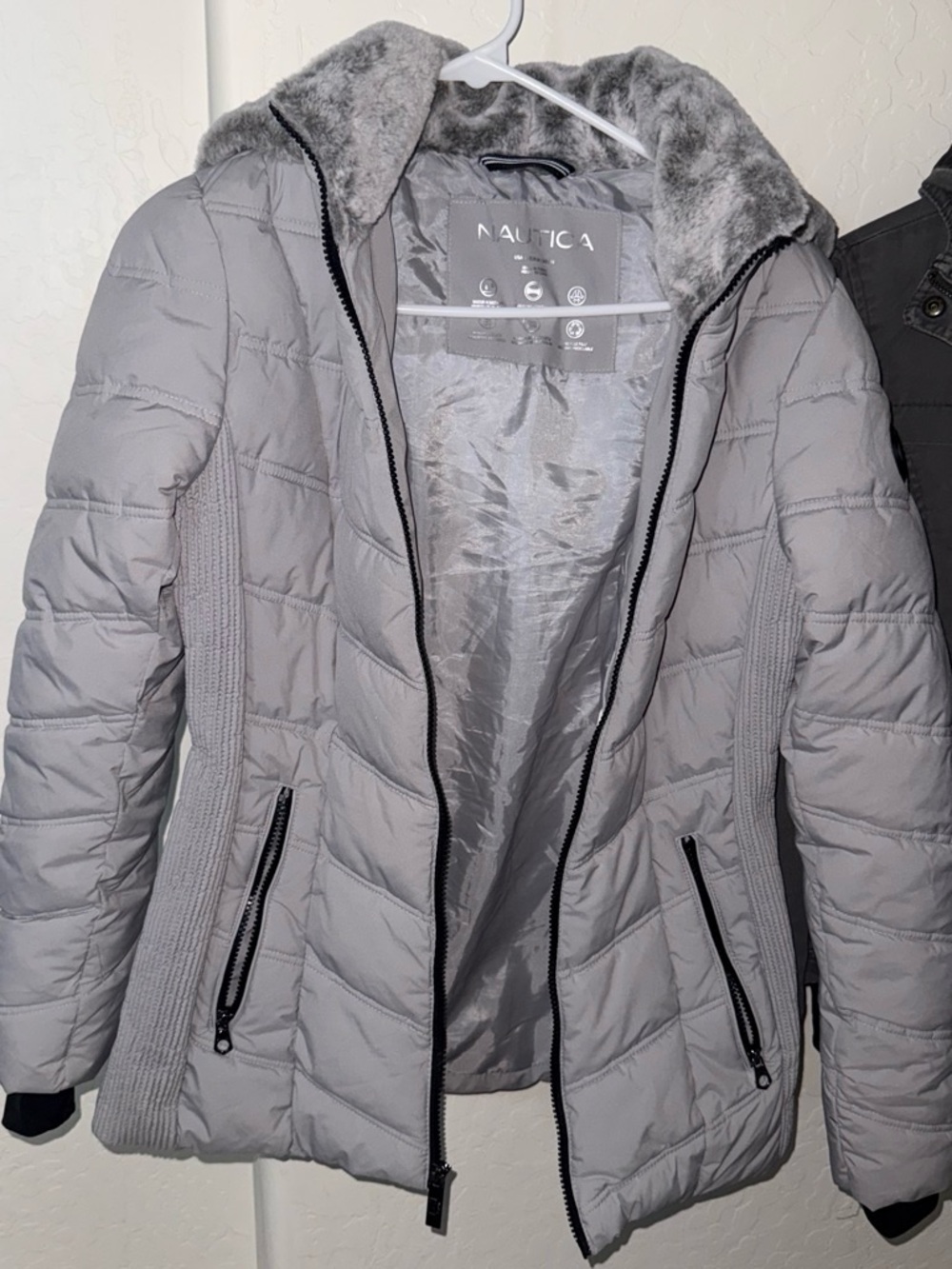 Nautica Women's Light Gray Quilted Puffer Jacket with Faux Fur Collar